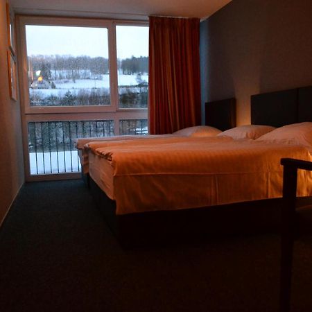 Hotel Les Rives Du Doubs Ле-Брене Экстерьер фото